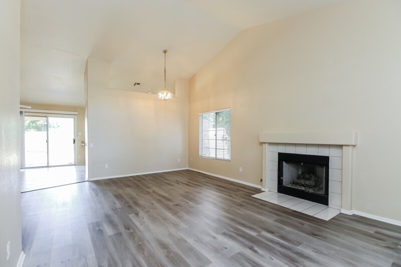 2,335/Mo, 1130 N Meadows Dr Chandler, AZ 85224 Living Room View 4