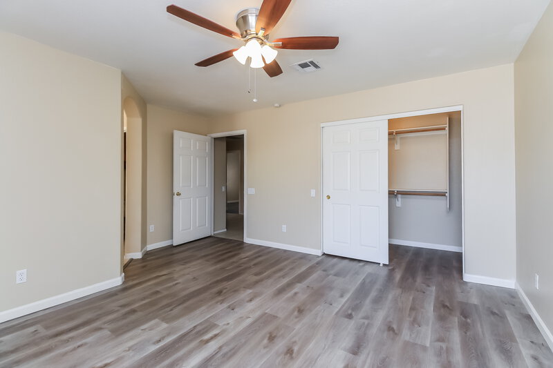 2,335/Mo, 1130 N Meadows Dr Chandler, AZ 85224 Main Bedroom View 3