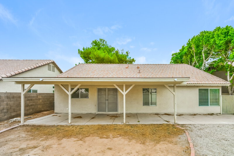0/Mo, 1130 N Meadows Dr Chandler, AZ 85224 Rear View
