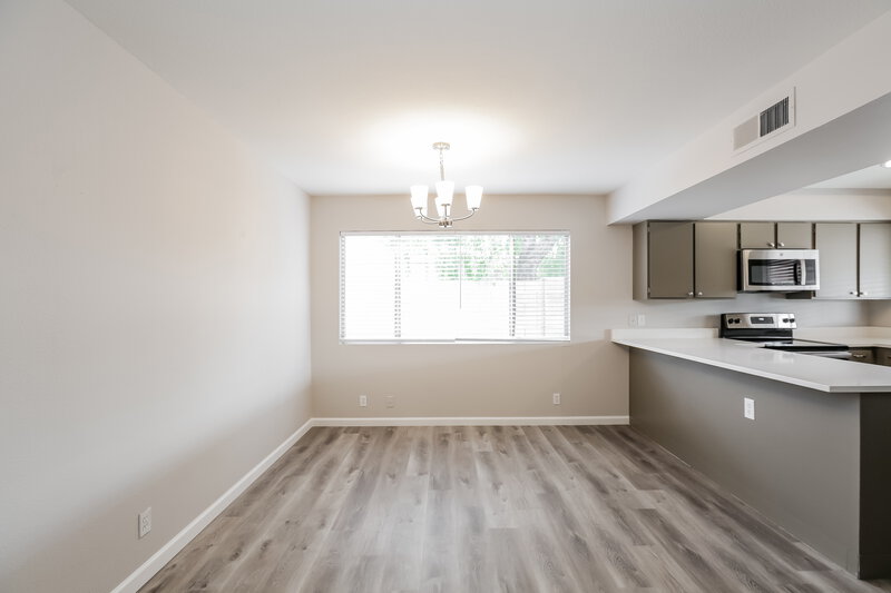 2,170/Mo, 307 W Nopal Pl Chandler, AZ 85225 Dining Room View