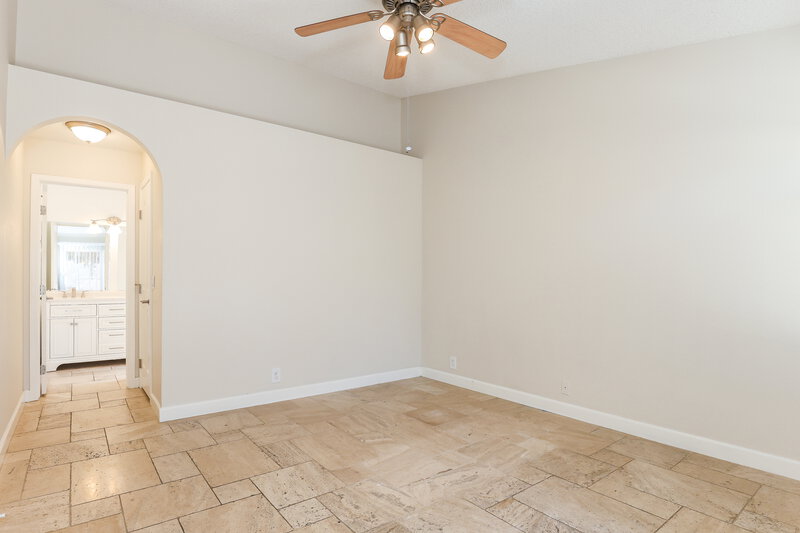 2,225/Mo, 4452 E Wildwood Dr Phoenix, AZ 85048 Main Bedroom View