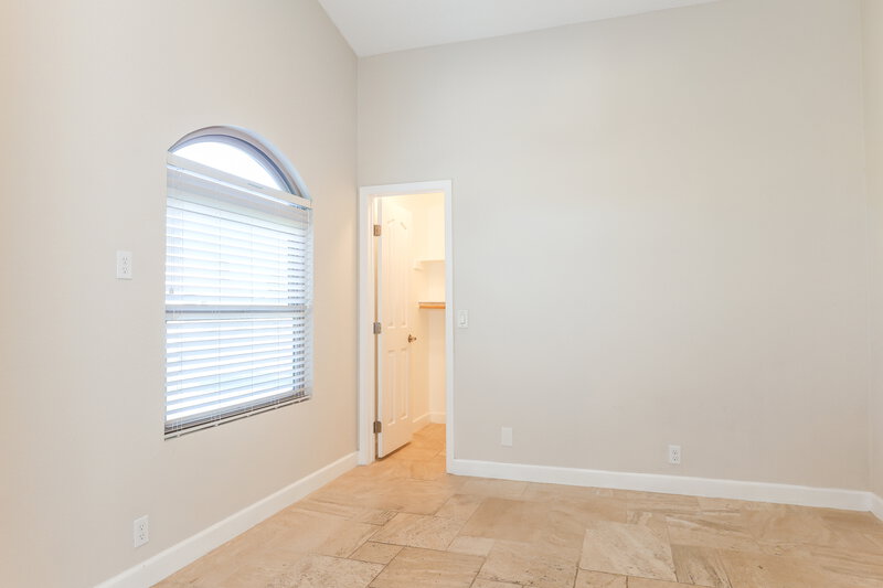2,225/Mo, 4452 E Wildwood Dr Phoenix, AZ 85048 Bedroom View