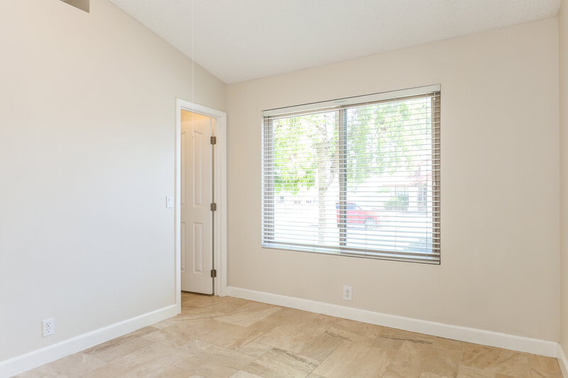 2,225/Mo, 4452 E Wildwood Dr Phoenix, AZ 85048 Bedroom View 2