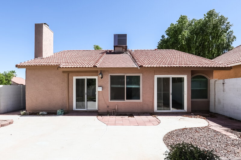 2,225/Mo, 4452 E Wildwood Dr Phoenix, AZ 85048 Rear View