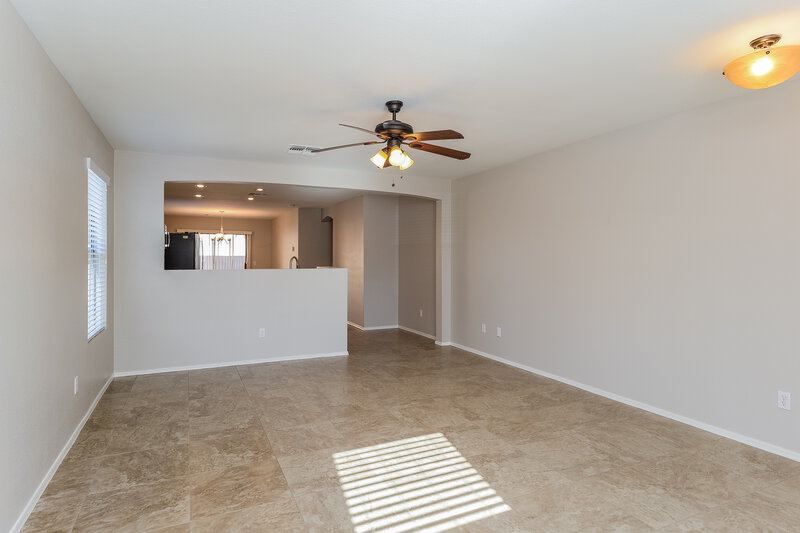 2,035/Mo, 2115 S Luther Mesa, AZ 85209 Living Room View 2