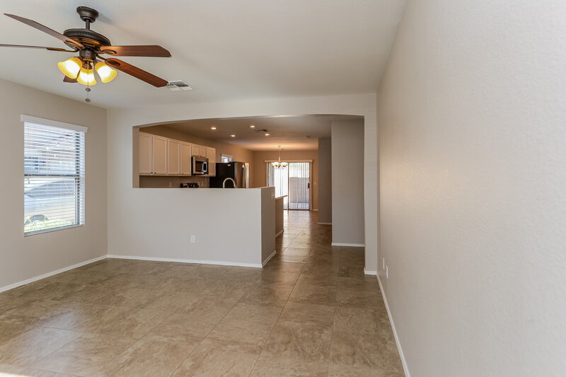 2,035/Mo, 2115 S Luther Mesa, AZ 85209 Living Room View 3