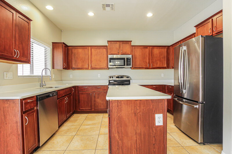 2,365/Mo, 5206 W Glass Ln Laveen, AZ 85339 Kitchen View