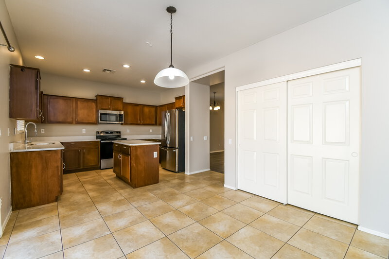 2,275/Mo, 5206 W Glass Ln Laveen, AZ 85339 Dining Room View