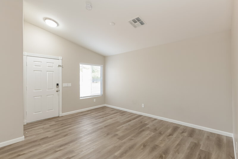 1,780/Mo, 11509 W Shaw Butte Dr El Mirage, AZ 85335 Living Room View