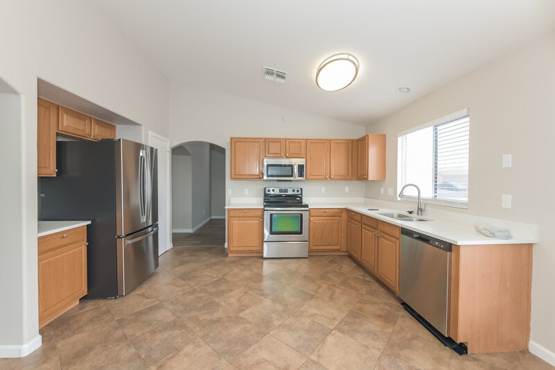 1,780/Mo, 11509 W Shaw Butte Dr El Mirage, AZ 85335 Kitchen View 2