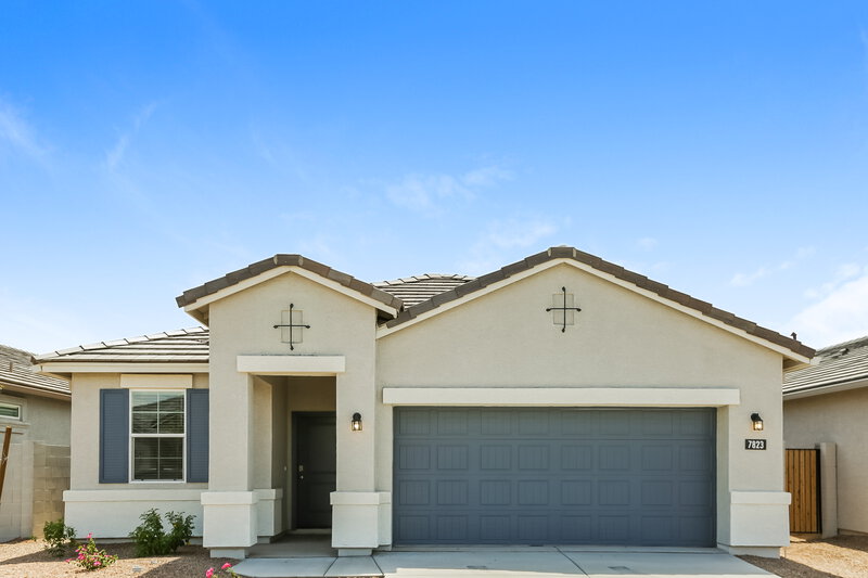 2,170/Mo, 7823 W Riverside Ave Phoenix, AZ 85043 External View