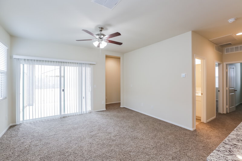 2,170/Mo, 7823 W Riverside Ave Phoenix, AZ 85043 Living Room View 3