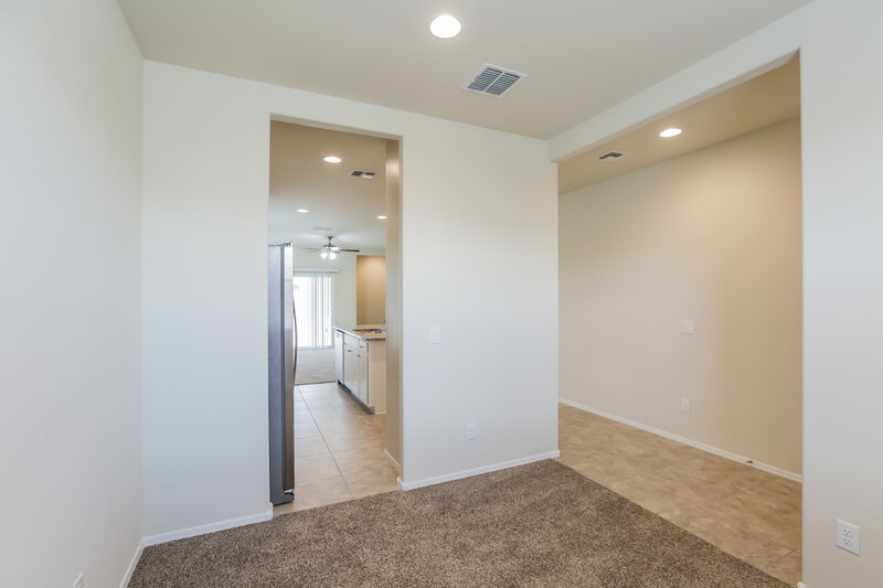 2,170/Mo, 7823 W Riverside Ave Phoenix, AZ 85043 Dining Room View