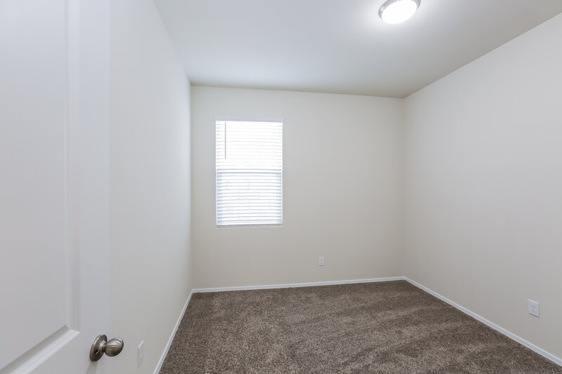 2,170/Mo, 7823 W Riverside Ave Phoenix, AZ 85043 Bedroom View 2