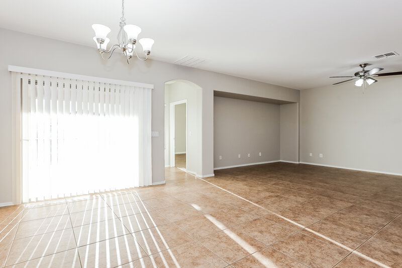 2,045/Mo, 41915 N 46th Dr Phoenix, AZ 85086 Dining Room View