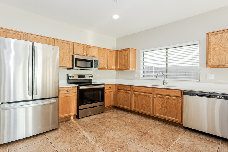 2,045/Mo, 41915 N 46th Dr Phoenix, AZ 85086 Kitchen View