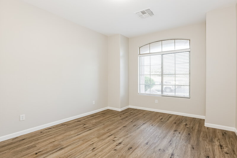 2,045/Mo, 41915 N 46th Dr Phoenix, AZ 85086 Bedroom View 2