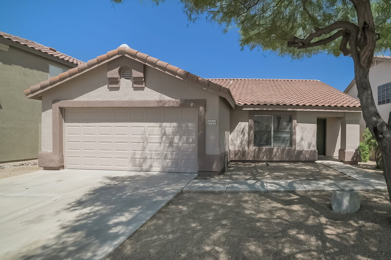 2,215/Mo, 4026 E Tether Trl Phoenix, AZ 85050 External View