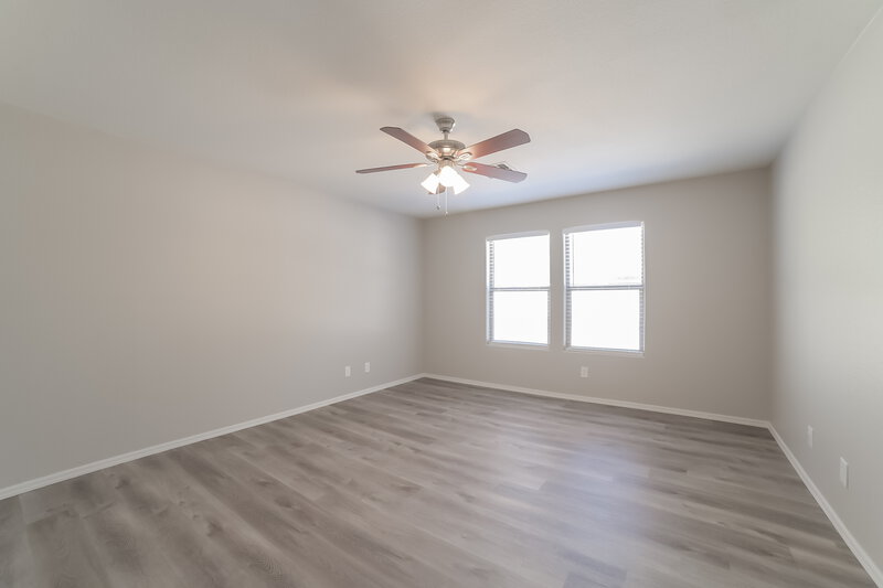 2,215/Mo, 4026 E Tether Trl Phoenix, AZ 85050 Main Bedroom View 2