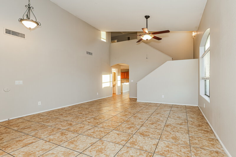 2,285/Mo, 7734 S 47th Ln Laveen, AZ 85339 Living Room View 3