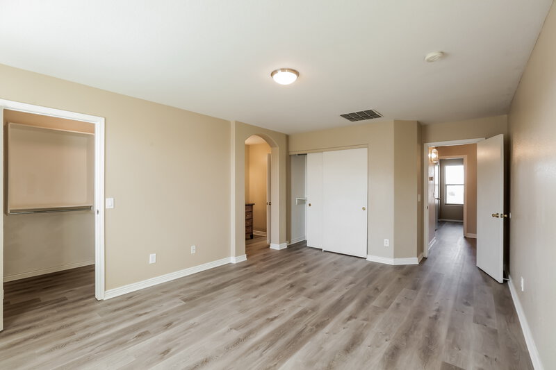 2,305/Mo, 7734 S 47th Ln Laveen, AZ 85339 Main Bedroom View 2