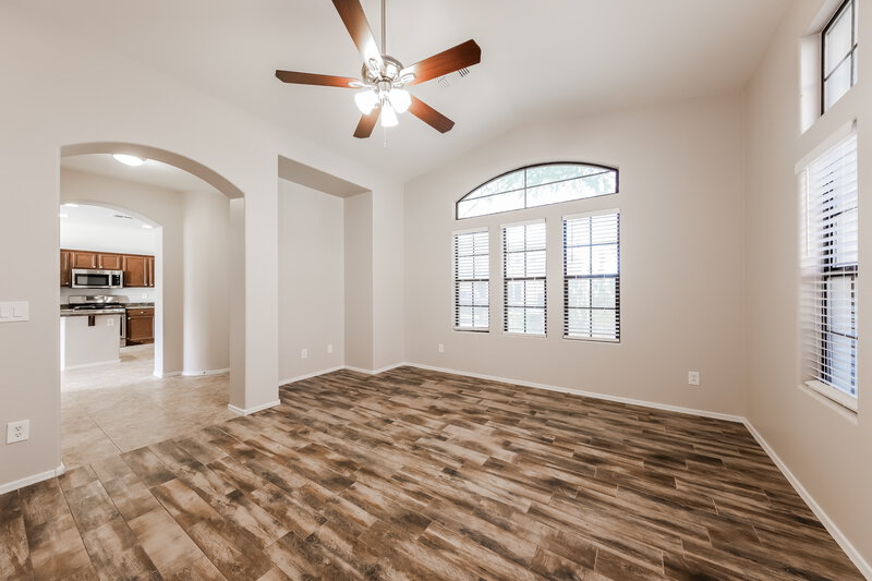 2,540/Mo, 2362 W Sleepy Ranch Rd Phoenix, AZ 85085 Misc View 3