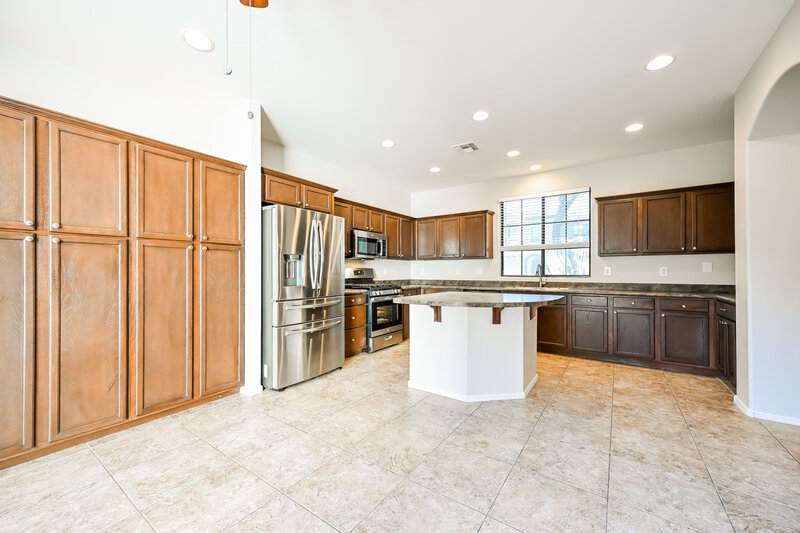 2,270/Mo, 2362 W Sleepy Ranch Rd Phoenix, AZ 85085 Dining Room View 2
