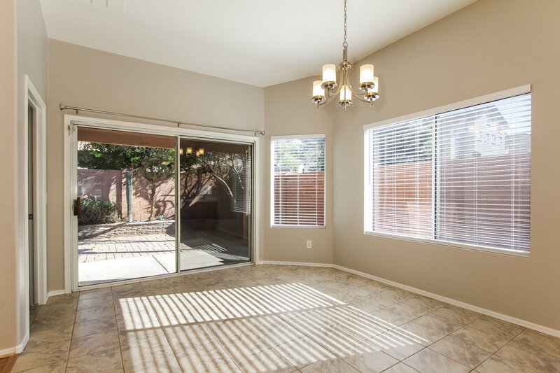 2,095/Mo, 2125 E Danbury Rd Phoenix, AZ 85022 Dining Room View
