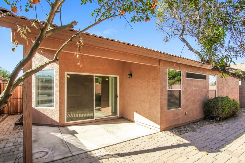 2,095/Mo, 2125 E Danbury Rd Phoenix, AZ 85022 Rear View 2