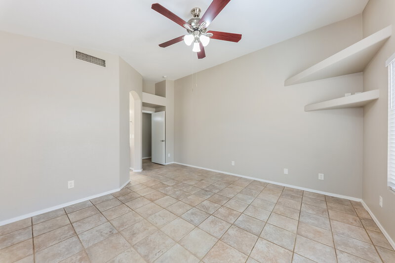 2,530/Mo, 20810 N 74th Ln Glendale, AZ 85308 Main Bedroom View 2