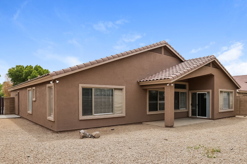 2,595/Mo, 20810 N 74th Ln Glendale, AZ 85308 Rear View