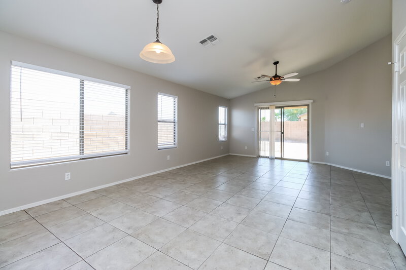 2,345/Mo, 383 W Welsh Black Cir San Tan Valley, AZ 85143 Living Room View