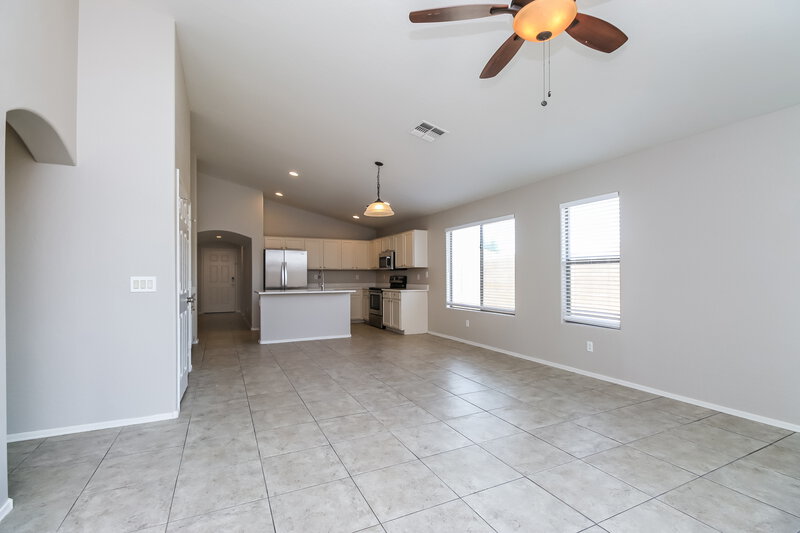 2,345/Mo, 383 W Welsh Black Cir San Tan Valley, AZ 85143 Dining Room View 2