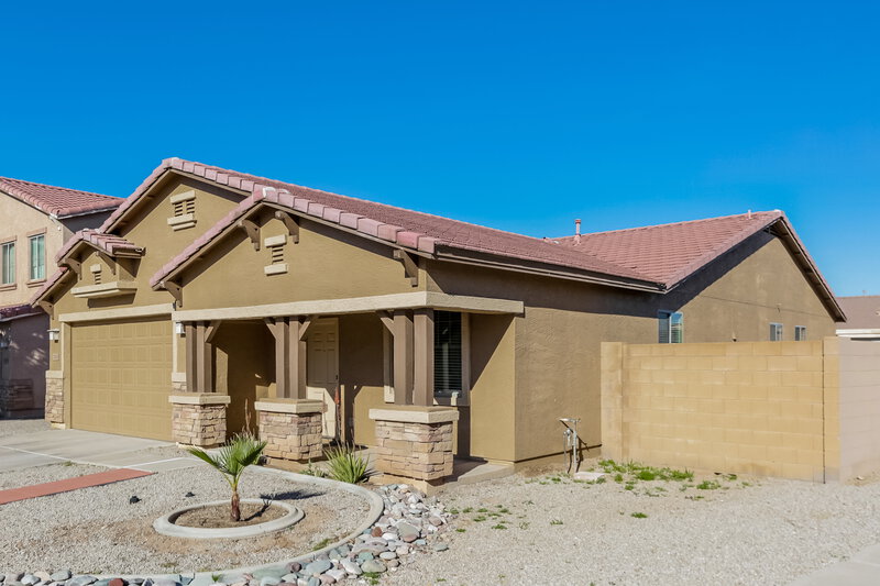 2,115/Mo, 7210 W St Charles Ave Laveen, AZ 85339 Front View