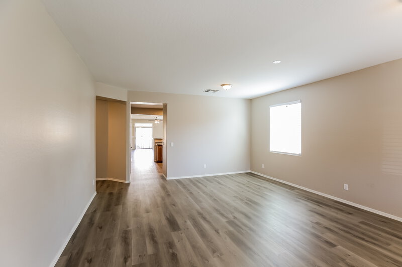2,115/Mo, 7210 W St Charles Ave Laveen, AZ 85339 Living Room View 2