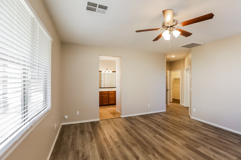 2,115/Mo, 7210 W St Charles Ave Laveen, AZ 85339 Main Bedroom View