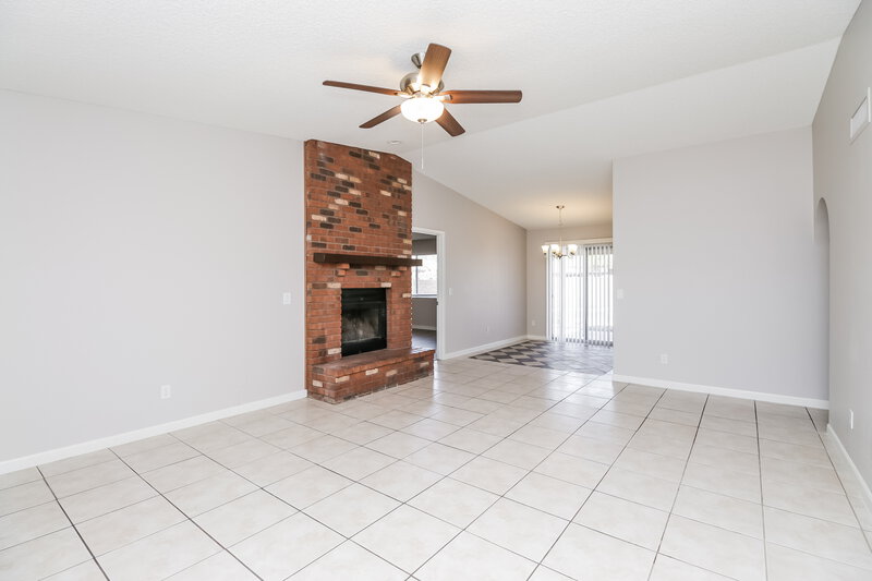 2,485/Mo, 2104 E Boston St Chandler, AZ 85225 Living Room View
