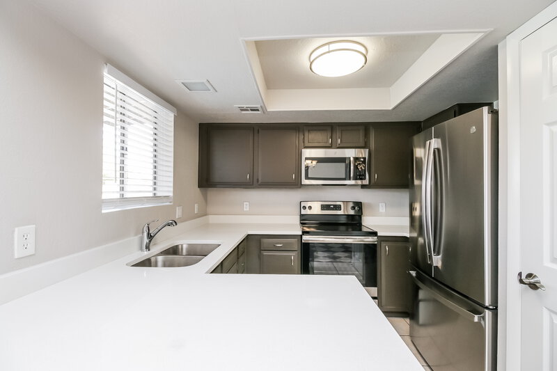 2,485/Mo, 2104 E Boston St Chandler, AZ 85225 Kitchen View