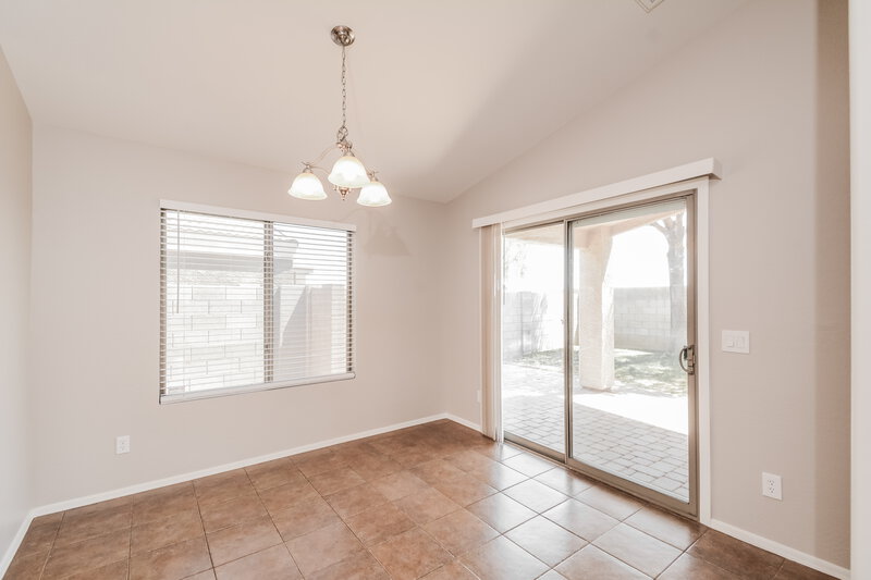 1,760/Mo, 14816 N El Frio St El Mirage, AZ 85335 Foyer View