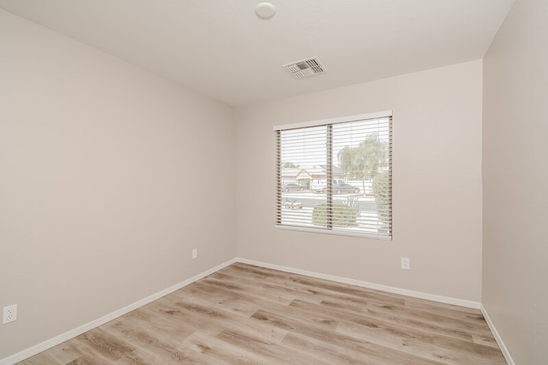 1,760/Mo, 14816 N El Frio St El Mirage, AZ 85335 Bedroom View 2