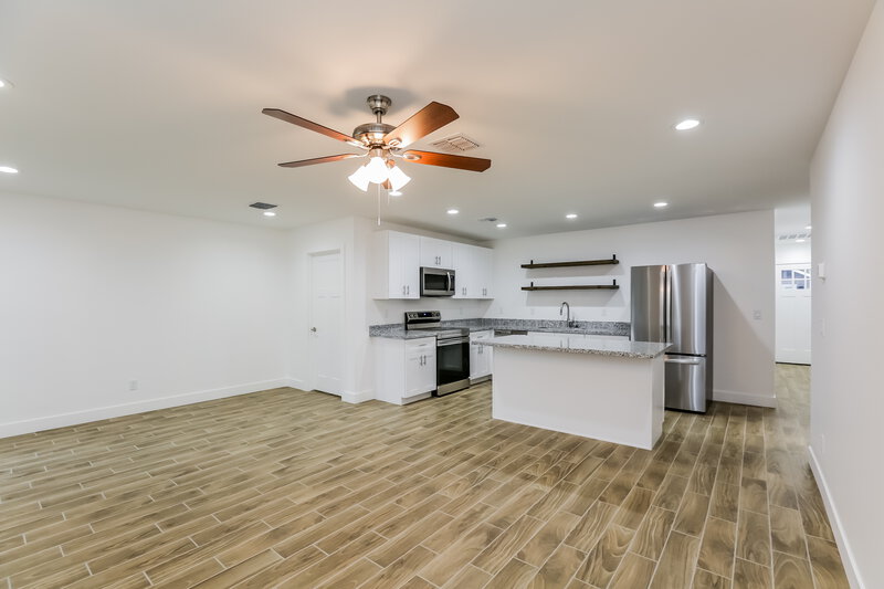 2,820/Mo, 5919 S 12th Ln Phoenix, AZ 85041 Dining Room View
