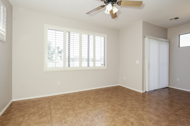 2,170/Mo, 1376 S Boulder St Unit B Gilbert, AZ 85296 Living Room View