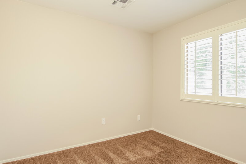 2,170/Mo, 1376 S Boulder St Unit B Gilbert, AZ 85296 Bedroom View 3