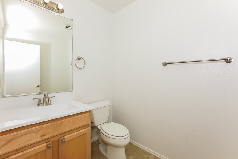 2,570/Mo, 6061 S Wilson Dr Chandler, AZ 85249 Bathroom View 2
