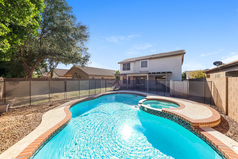 2,580/Mo, 548 E Cathy Dr Gilbert, AZ 85296 Rear View