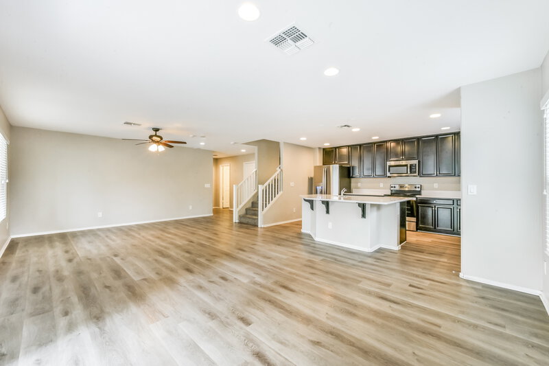 2,455/Mo, 825 S Swallow Ln Gilbert, AZ 85296 Living Room View 3