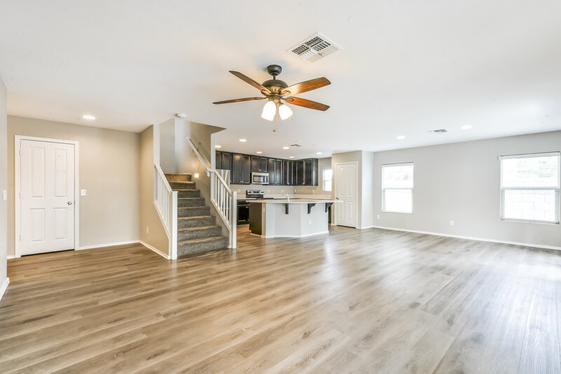 2,455/Mo, 825 S Swallow Ln Gilbert, AZ 85296 Living Room View 4