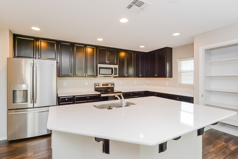 2,660/Mo, 825 S Swallow Ln Gilbert, AZ 85296 Kitchen View