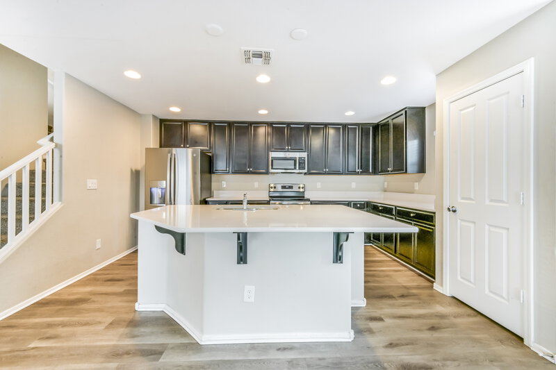 2,455/Mo, 825 S Swallow Ln Gilbert, AZ 85296 Kitchen View