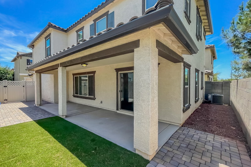 2,660/Mo, 825 S Swallow Ln Gilbert, AZ 85296 Rear View